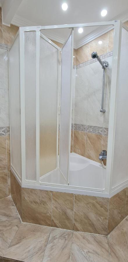 Comfy 3 Bedrooms Apartment In Cairo 96 Ngoại thất bức ảnh